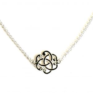 Collier arabesque ras le cou